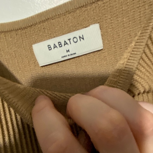 Aritzia Sculpt Knit Squareneck Crop Tank Gold Camel Size M - Picture 5 of 6